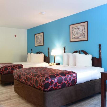 Hilltop Inn & Suites, Near Foxwoods Casino Норт-Стонингтон Экстерьер фото