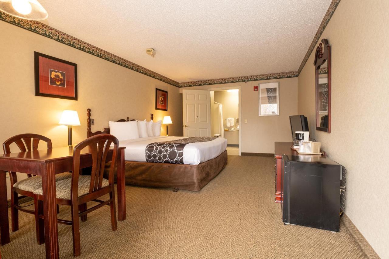 Hilltop Inn & Suites, Near Foxwoods Casino Норт-Стонингтон Экстерьер фото