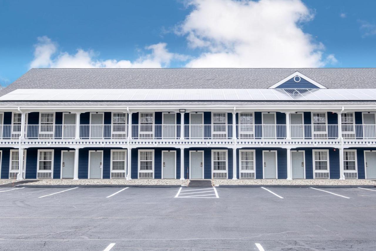 Hilltop Inn & Suites, Near Foxwoods Casino Норт-Стонингтон Экстерьер фото