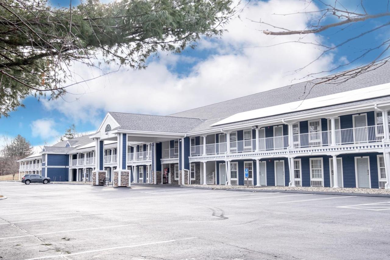 Hilltop Inn & Suites, Near Foxwoods Casino Норт-Стонингтон Экстерьер фото